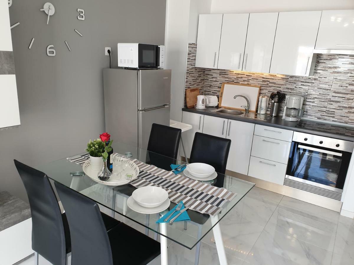 Casa Las Flores With Heated Pool, Only 490 Meters To The Beach, Balcony, Wifi アロナ エクステリア 写真